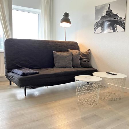 One-Bedroom Apartment Located In The Charming City Of 콜딩 외부 사진